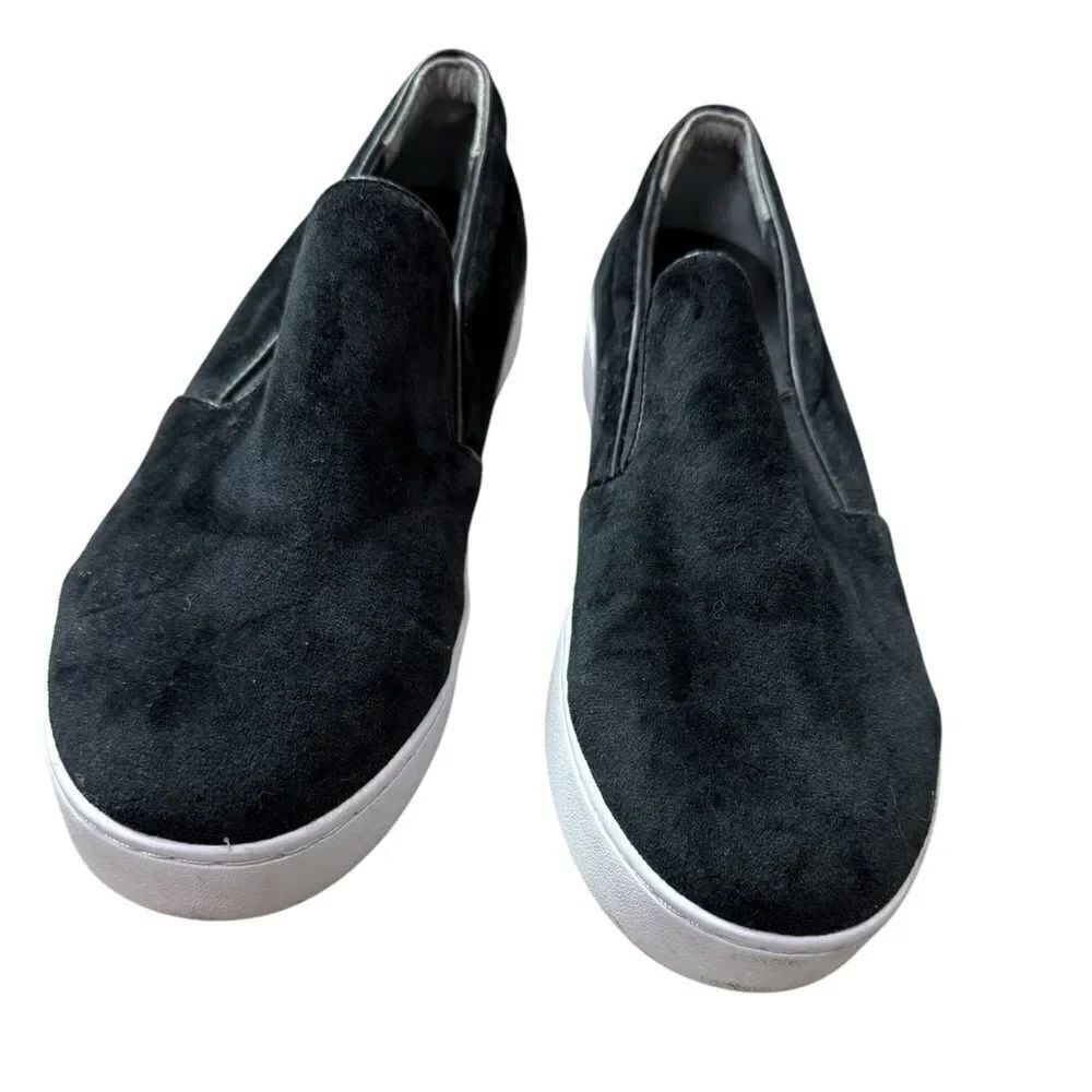 Vionic Black Velvet Slip on Sneakers